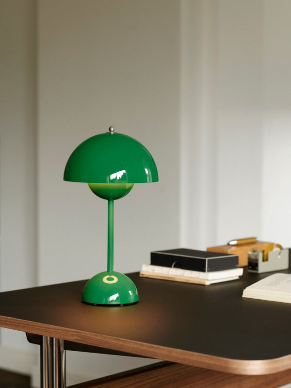 Verner Panton Flowerpot Portable Lamp: Green