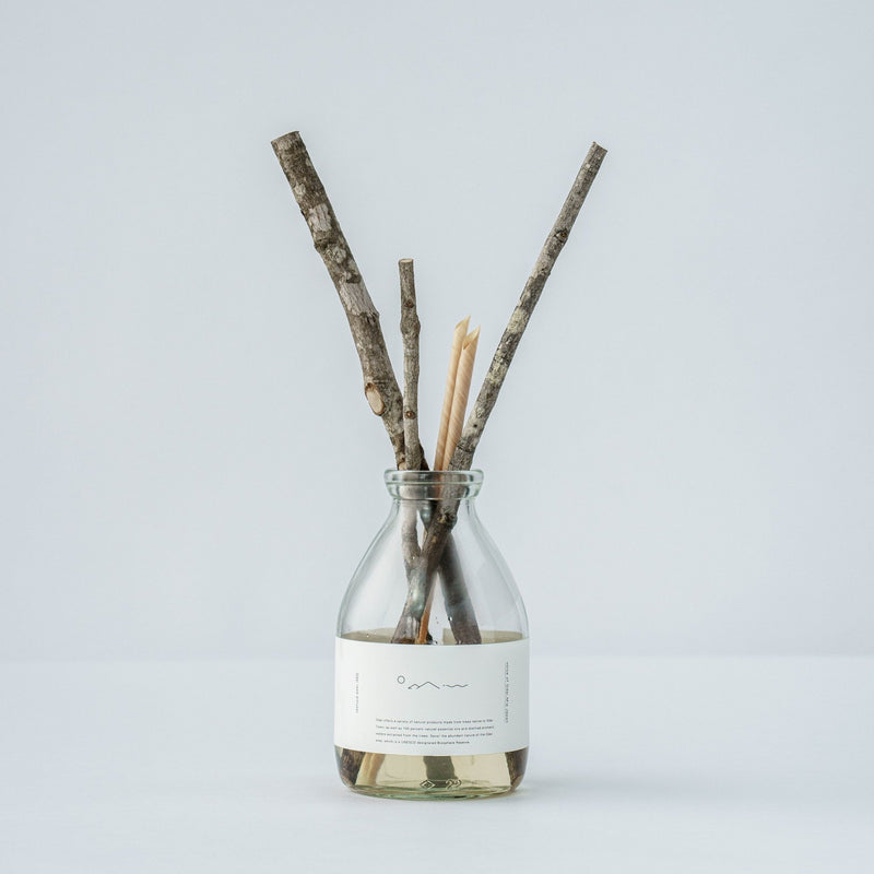 Forest Bathing Diffuser with Tamusiba Branches - Wms&Co.