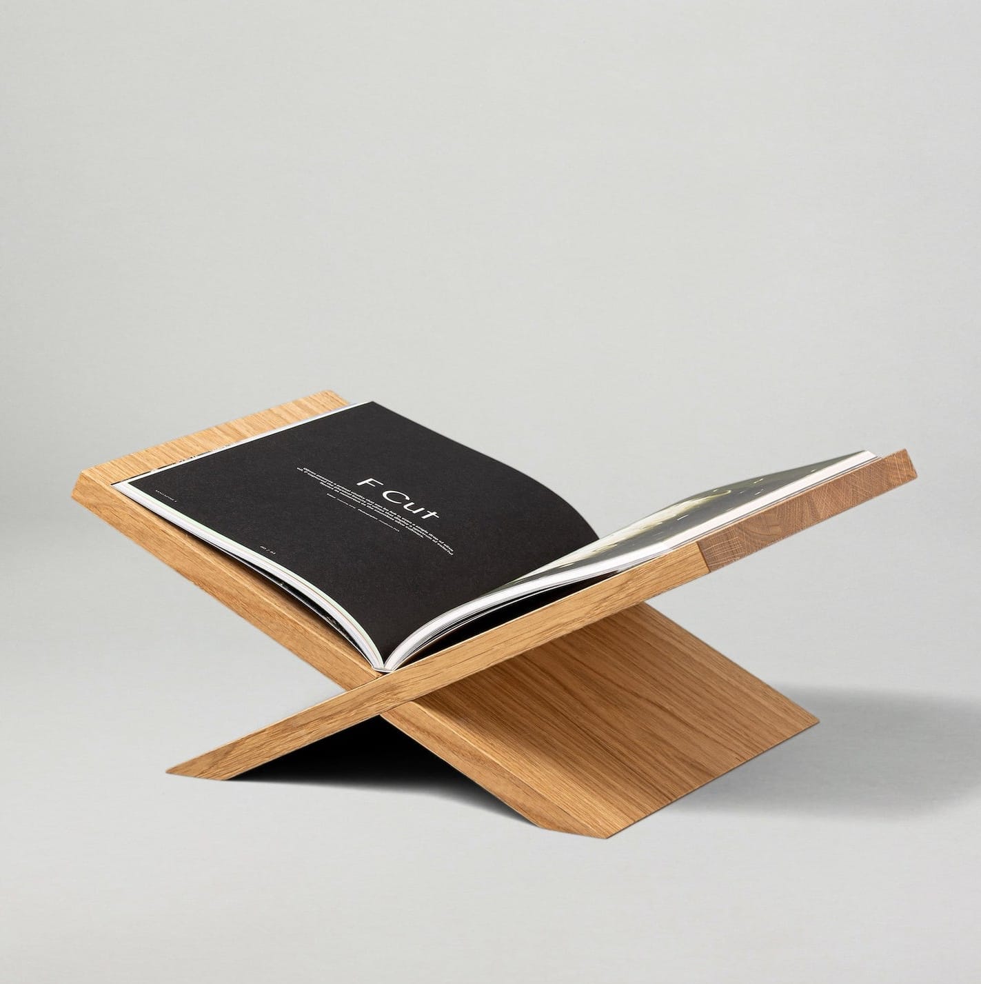 Rest Book Stand, Natural Oak | Danish Design – Wms&Co.