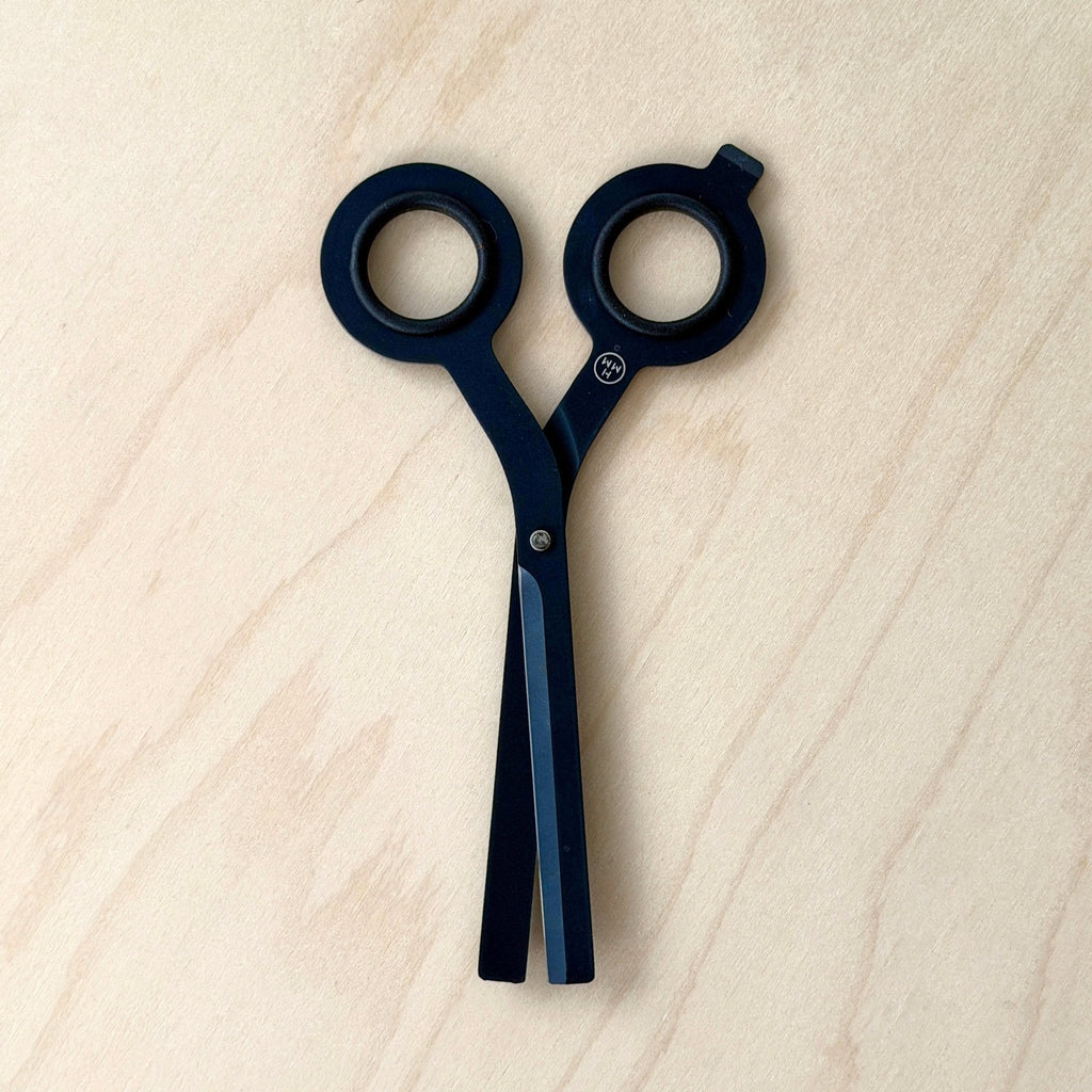 HMM Dual Scissors and Magnetic Stand — Black – Wms&Co.