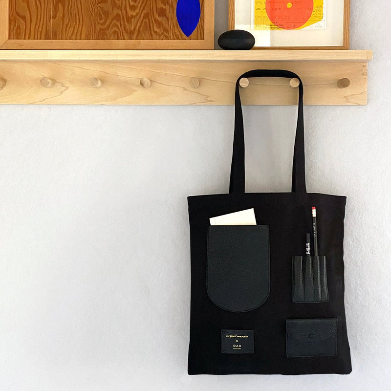 Multi - pocket Tote: Black/Black - Wms&Co.