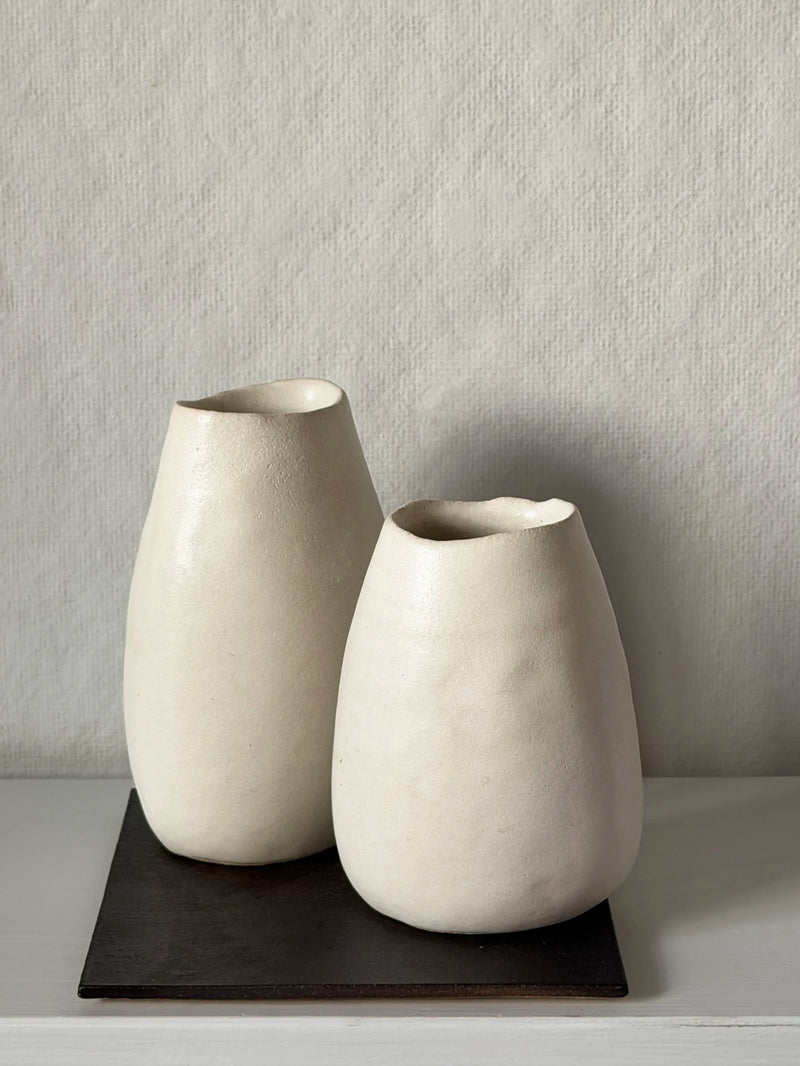 Shigaraki Nut Vases: Snow - Wms&Co.