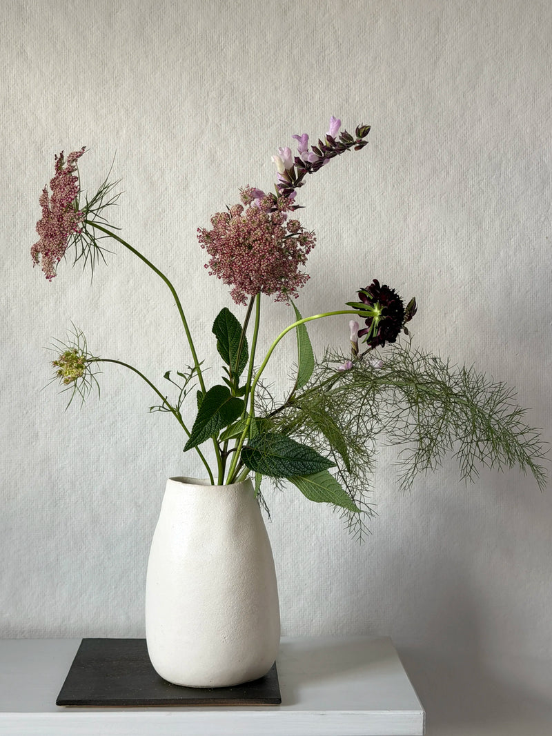Shigaraki Nut Vases: Snow - Wms&Co.